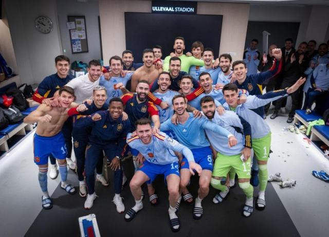 西班牙队出线波澜不惊，主帅稳了主力阵容也有了