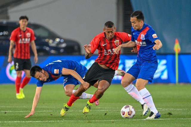 百家乐官网-【中超前瞻】粤沪4队榜首德比双重大战 武汉盼反弹